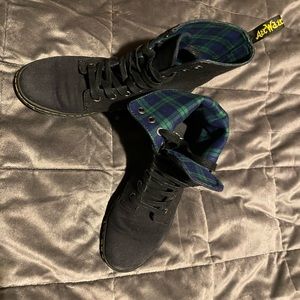 Dr.Martens Stratford Canvas Boots